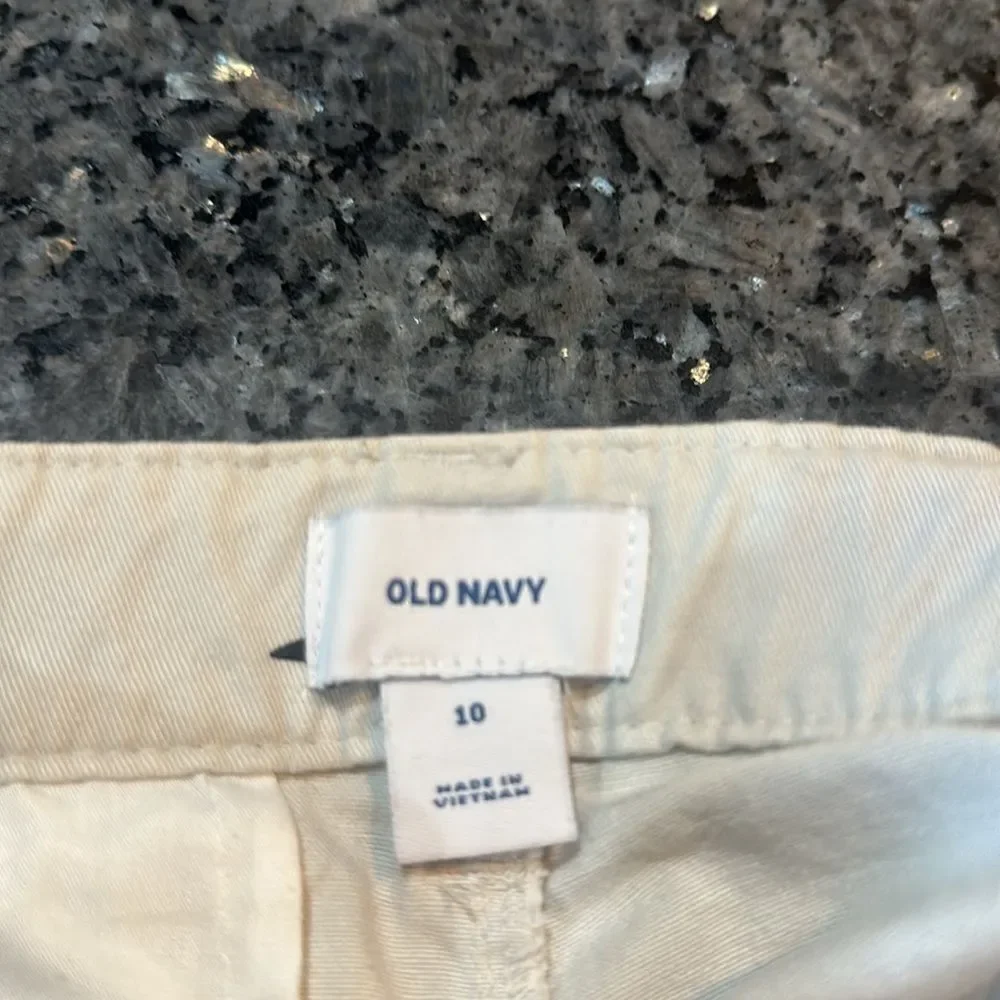 Old Navy shorts 10 (2800)